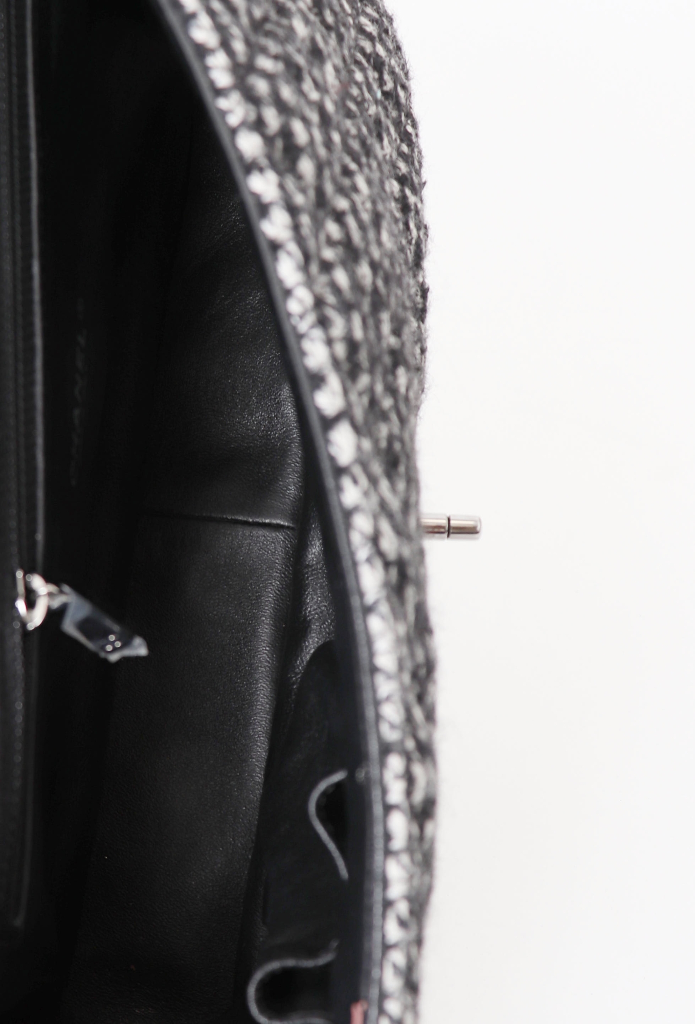 Houndstooth Tweed & Jersey Flap Bag - Chanel | Authentic & Vintage