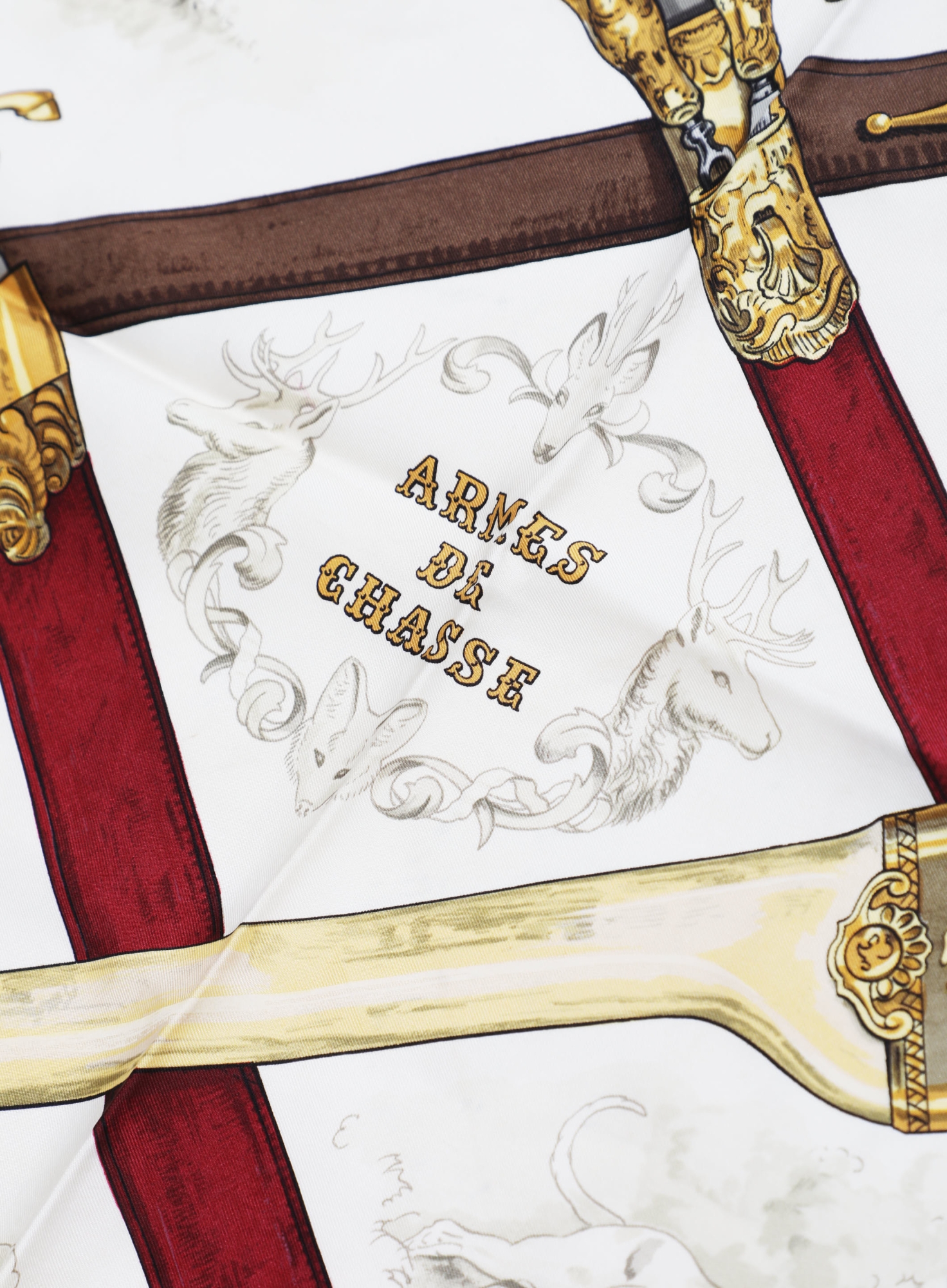 Armes de Chasse' Silk Carré 90 – Brown Border - Hermès | ReSee