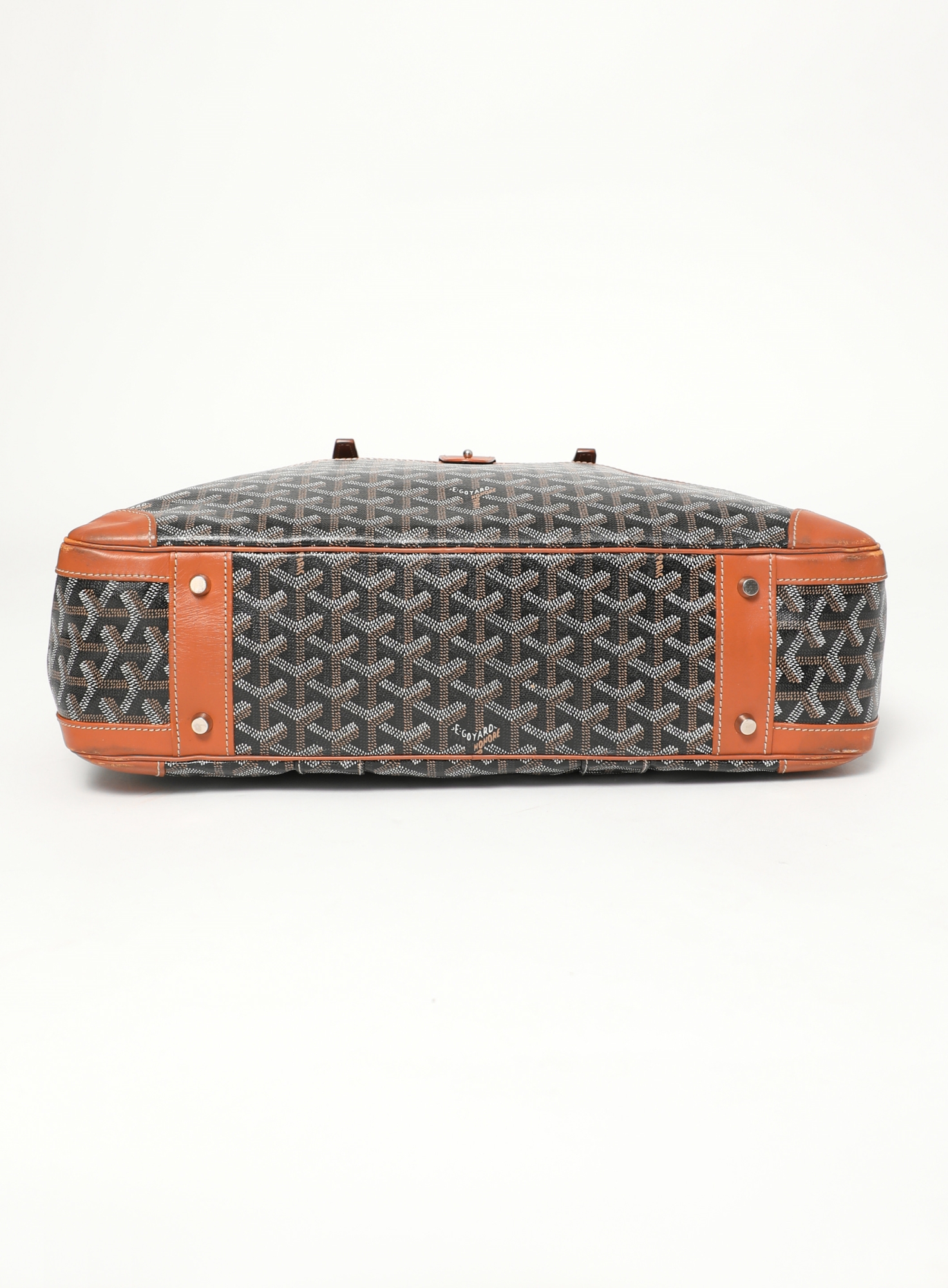 Ambassade MM Briefcase | Authentic & Vintage | ReSee