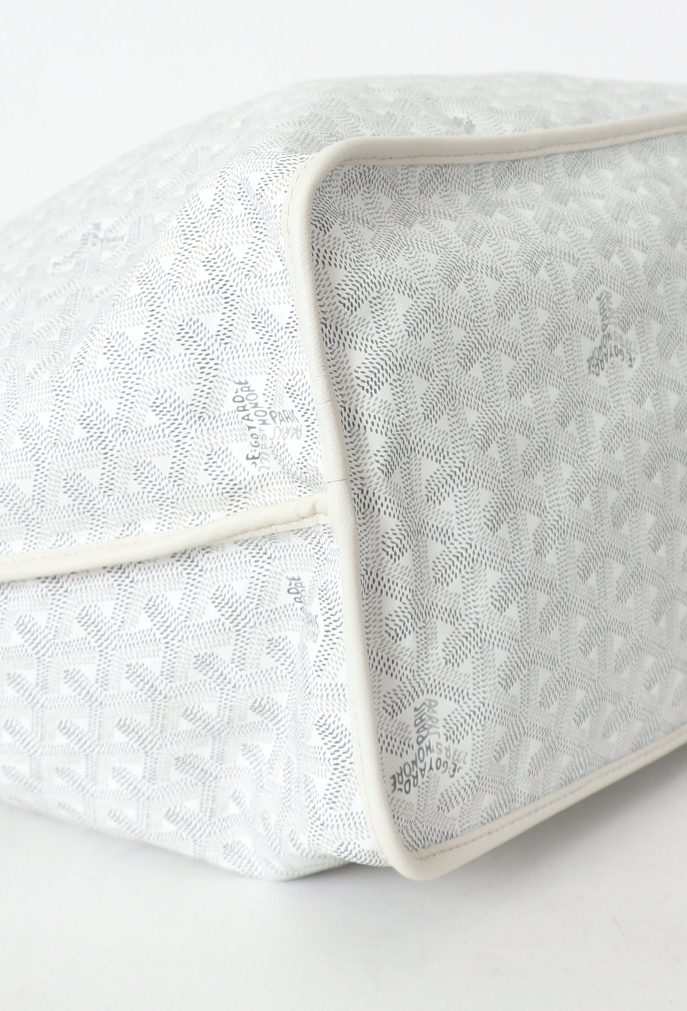 Saint Louis PM Tote Bag White Goyardine canvas - Goyard | ReSee