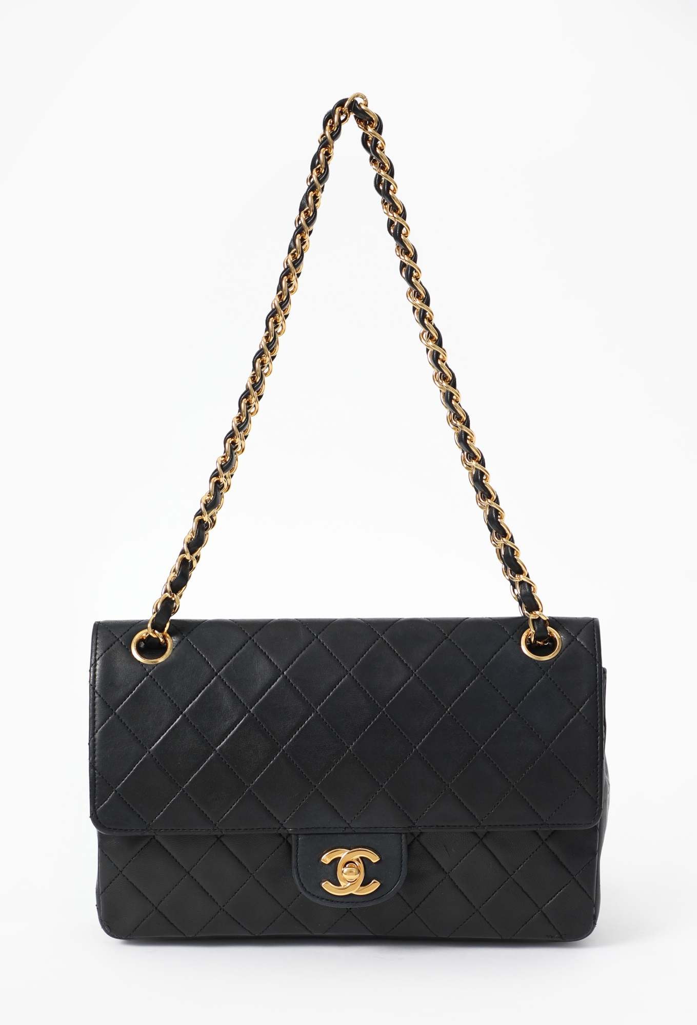 ヴィンテージCHANEL★ Vintage Chanel Camera 1992 Single Flap Bijoux Chain CC 24K Tassel