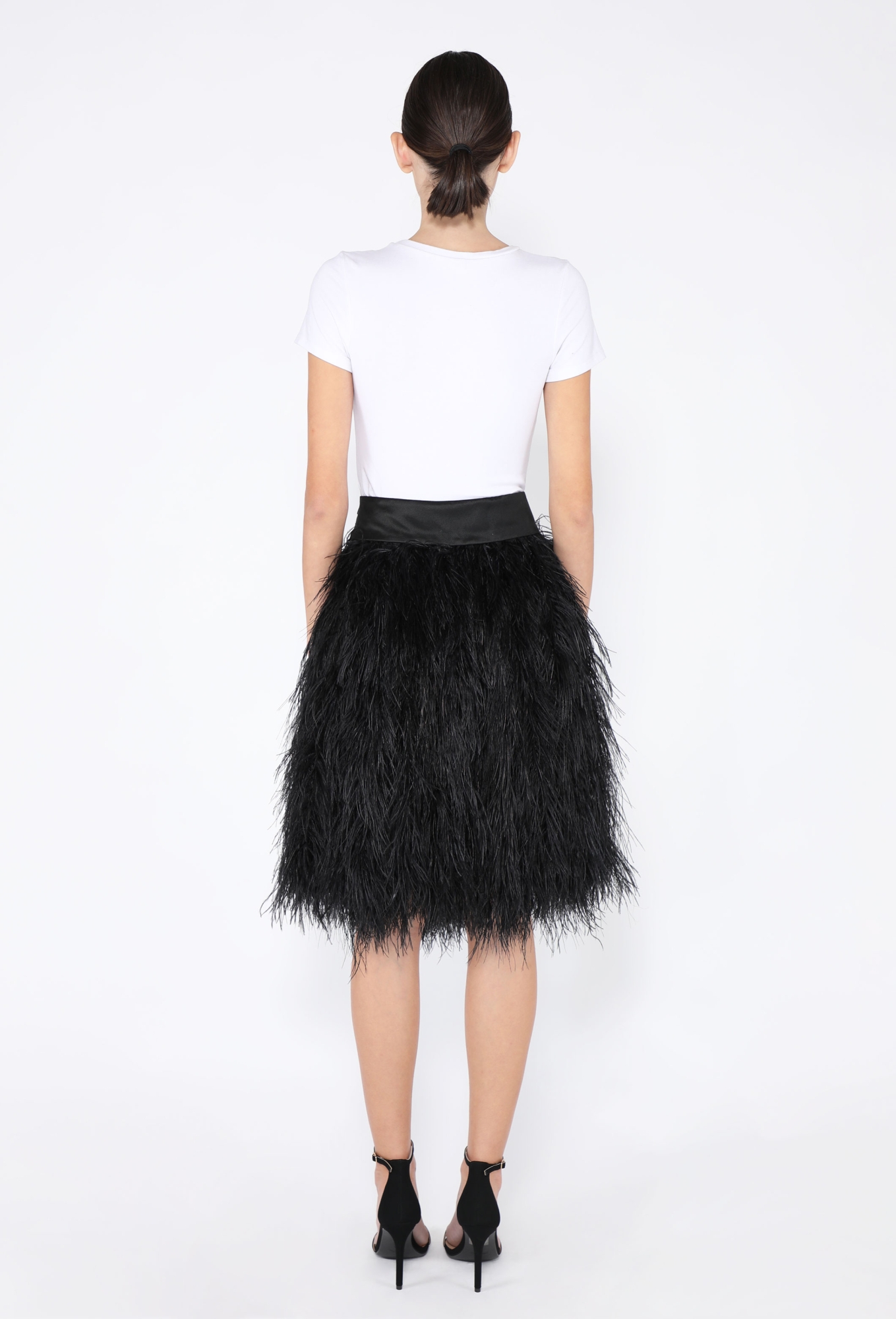 S/S 2004 'Deliverance' Feather Skirt - Alexander McQueen | ReSee