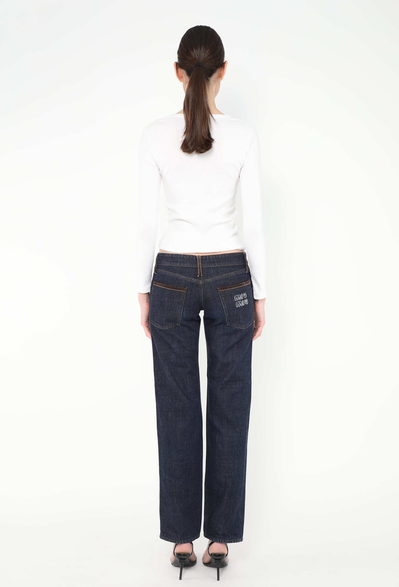 さささ様　miumiu 00s flare denim S/S 2024 Suede Trim Jeans - Miu Miu | ReSee
