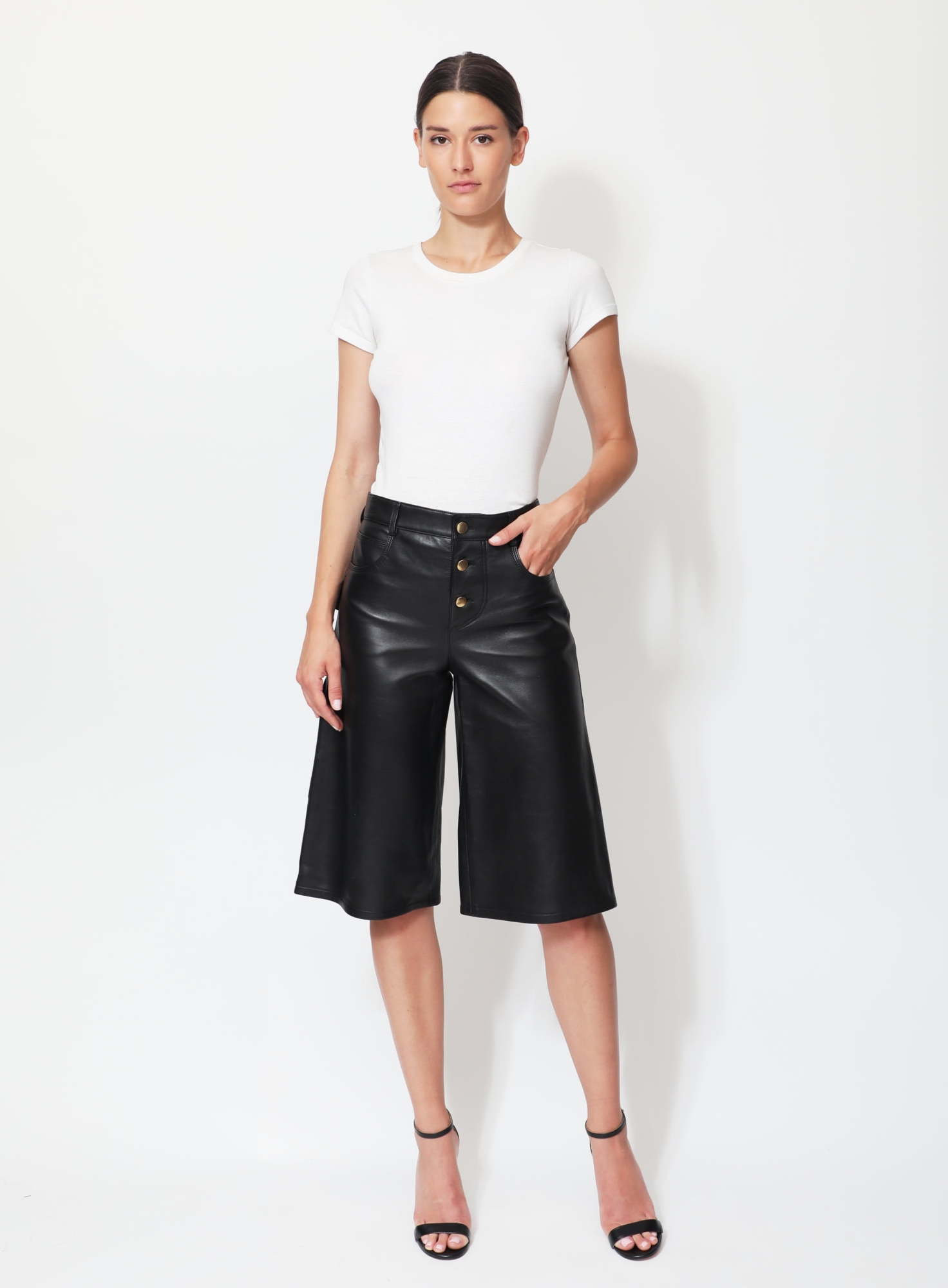 S/S 2020 Lambskin Leather Shorts | Authentic & Vintage | ReSee S/S 2020 Lambskin Leather Shorts | Authentic & Vintage | ReSee