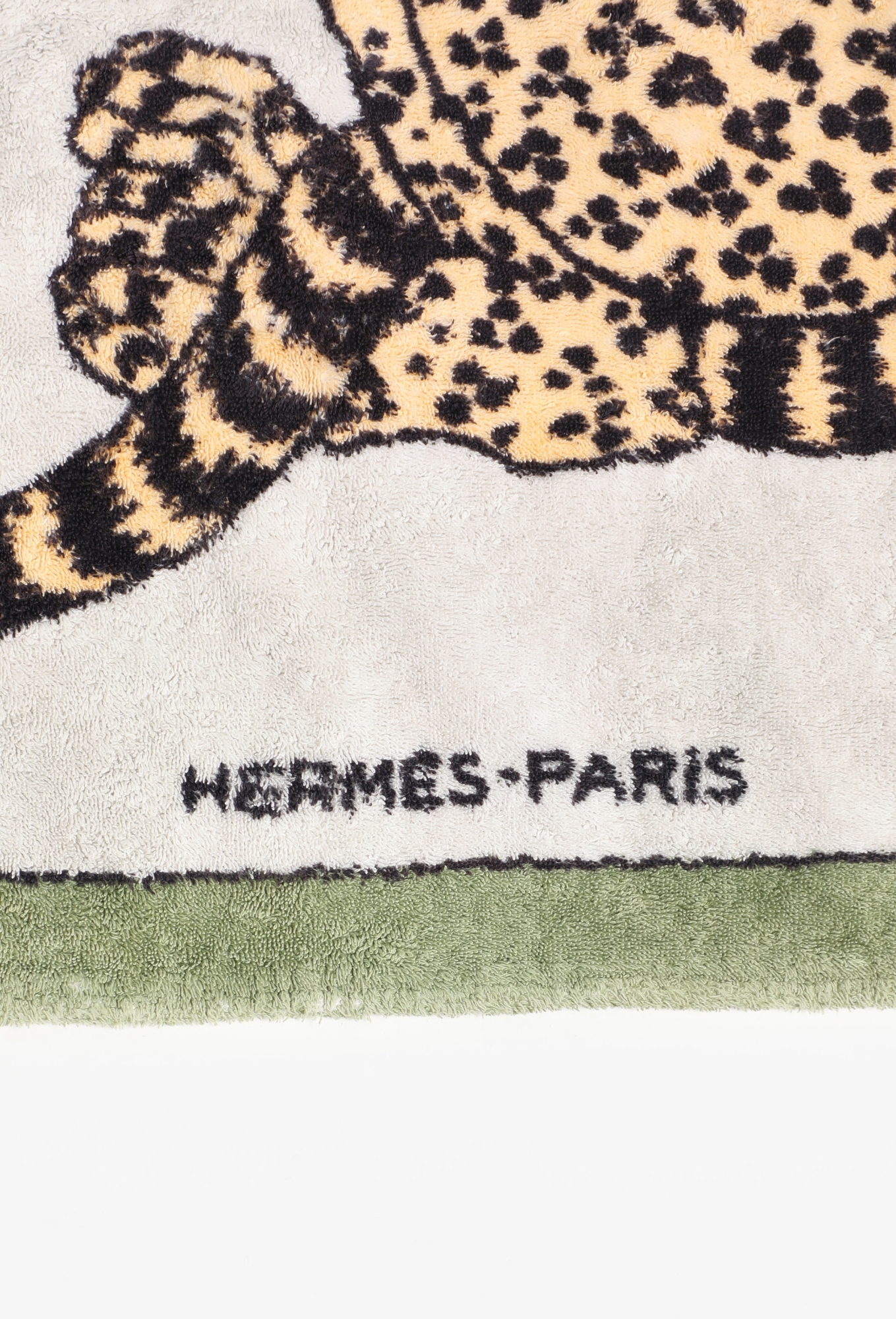 Vintage 'Les Léopards' Beach Towel 150cm - Hermès | ReSee