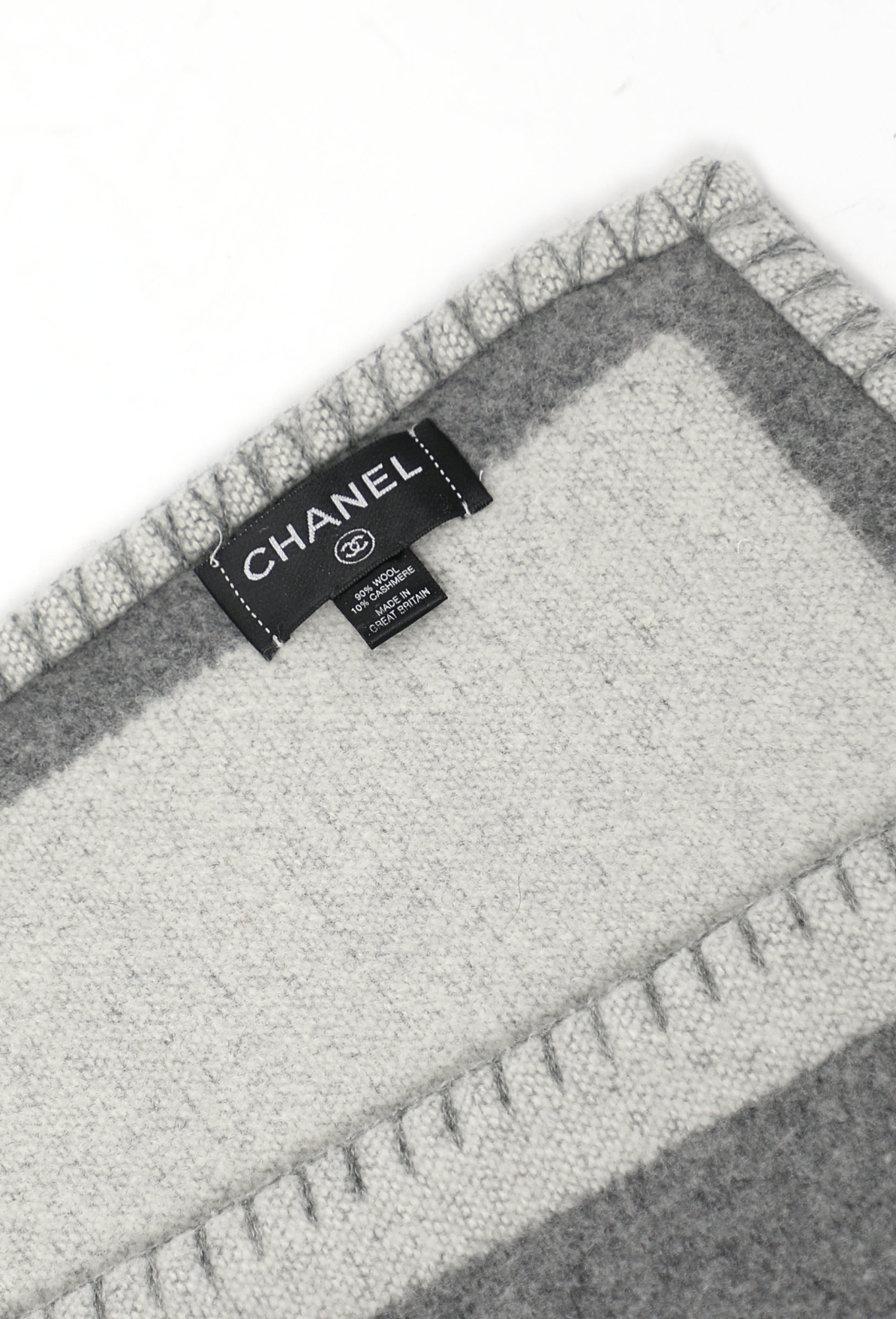 Scottish Fleece Throw Blanket - Chanel | ReSee