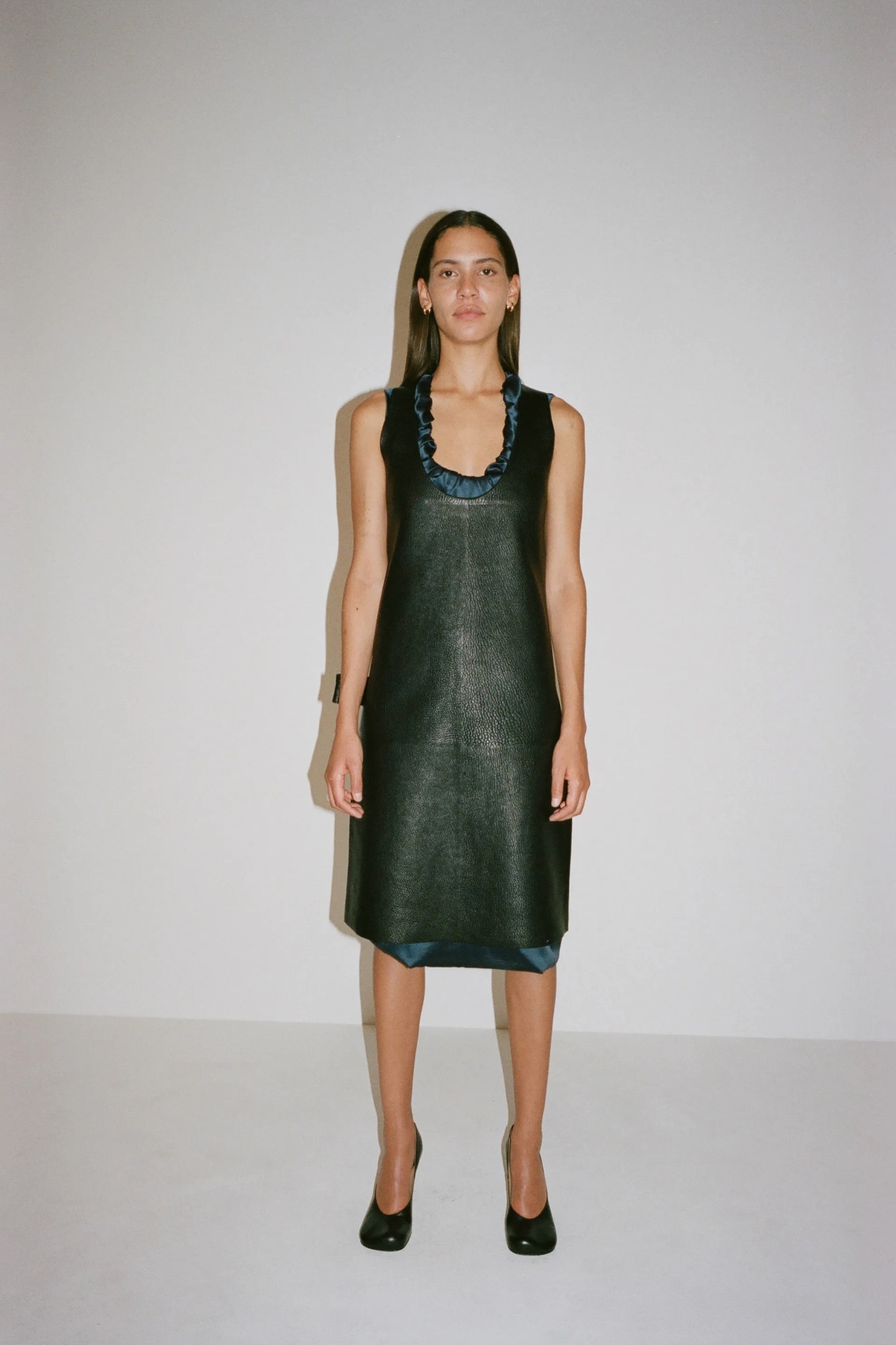 leather shift dress COS Women's Textured-Leather in Gray | Lamb 100% Genuine Leather Fully lined Made in New York Dry clean only Model Specs Buy Sosandar Black Pocket Detail