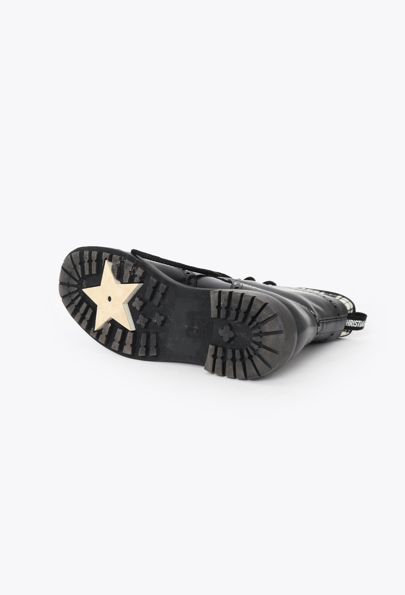 2019 D-Order Leather Tartan Boots - Dior | ReSee