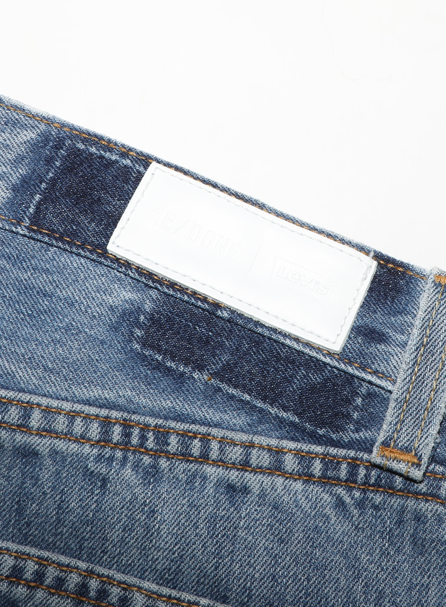 x Re/Done Distressed Slit Jeans - Levi's | Authentic & Vintage | ReSee