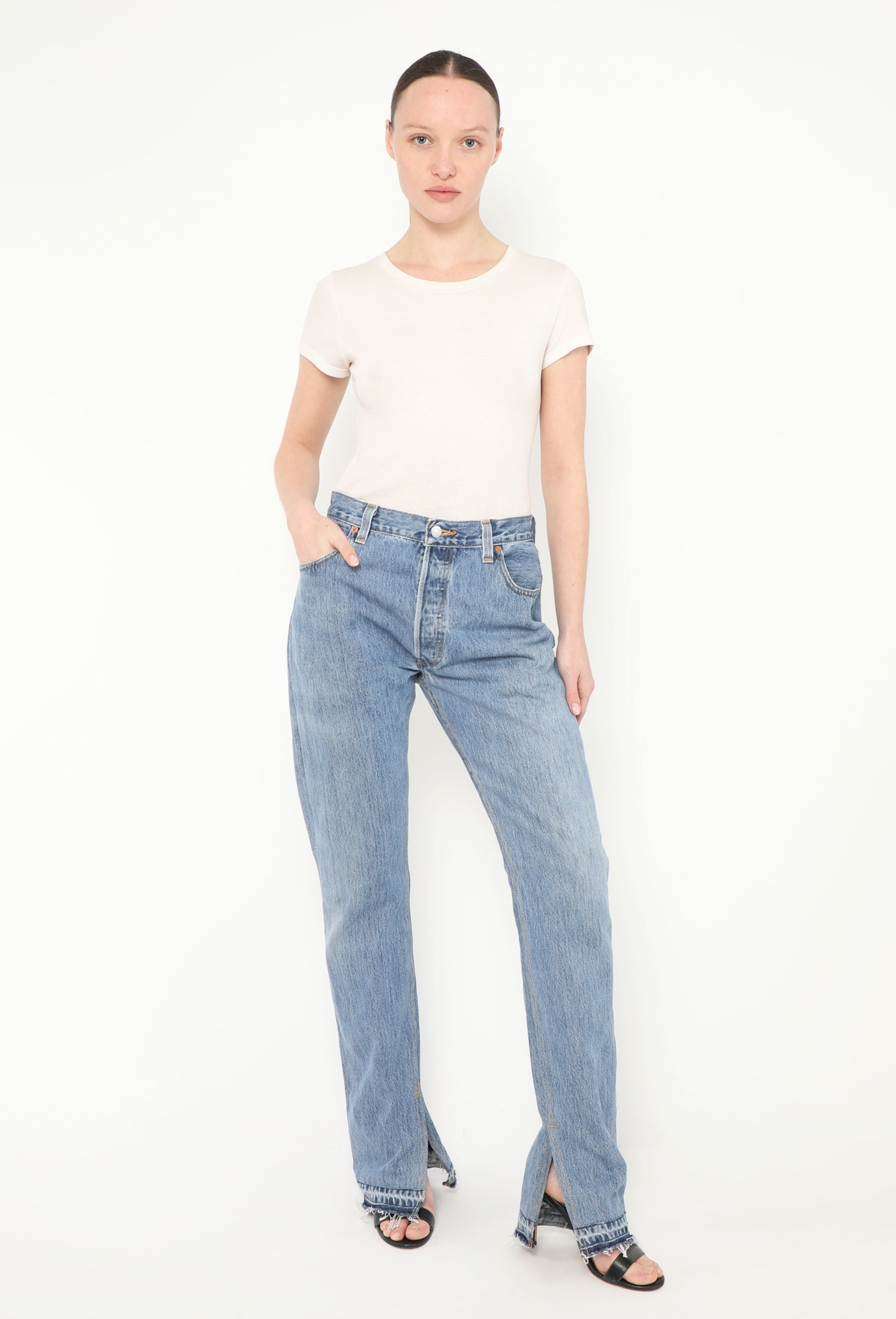 x Re/Done Distressed Slit Jeans - Levi's | Authentic & Vintage | ReSee