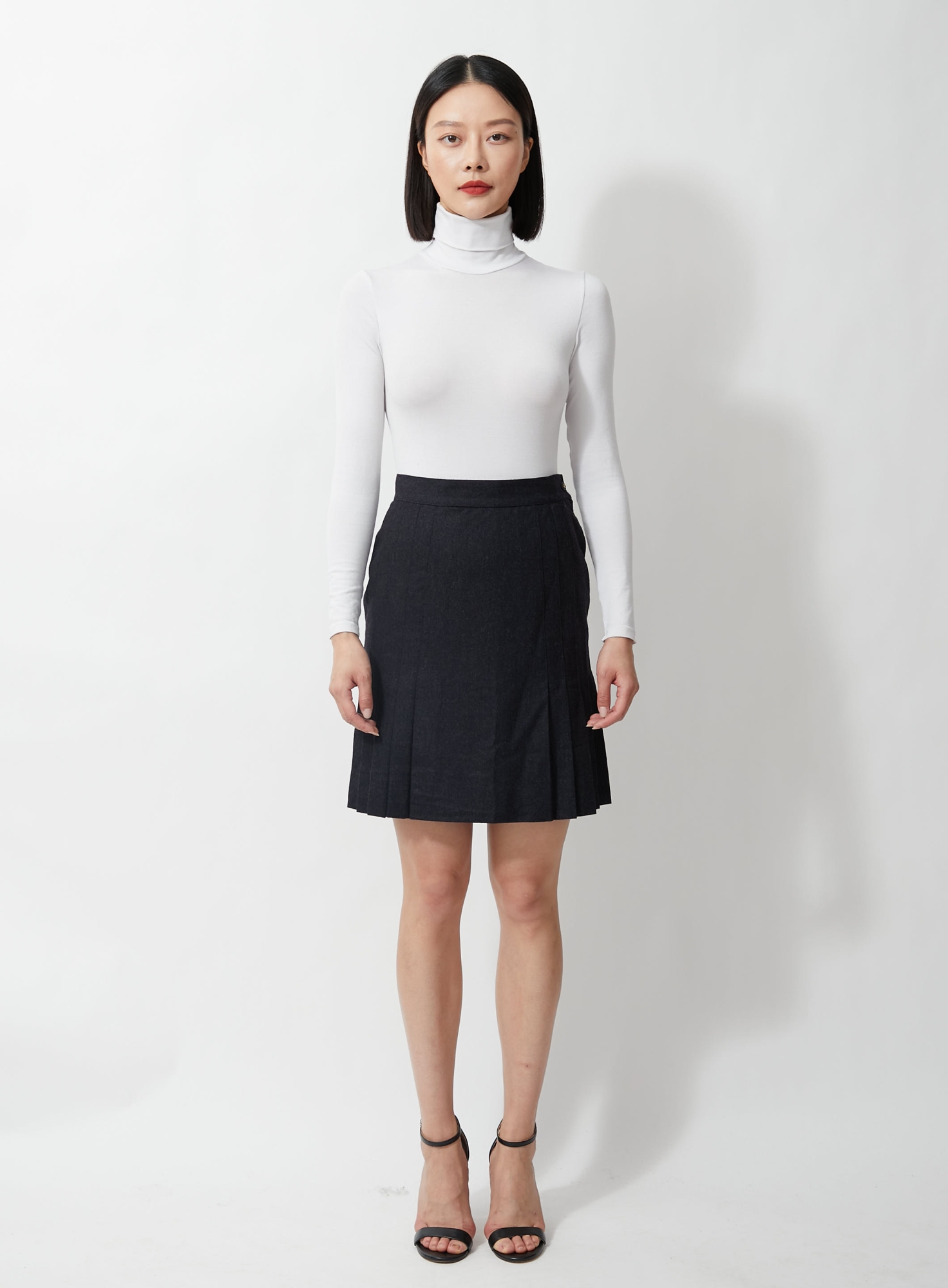 Vintage Black Pleated Skirt - Chanel | ReSee