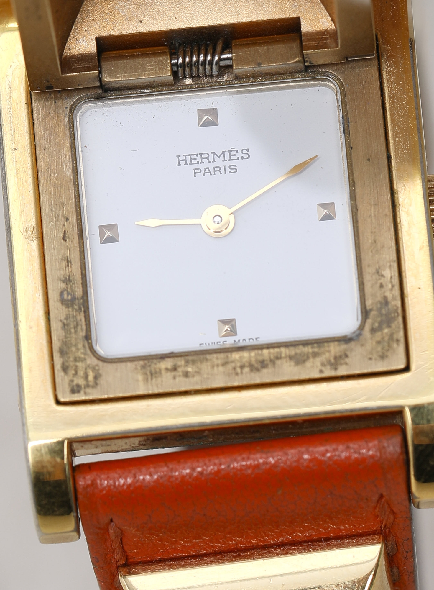 Orange Swift Médor Watch | Authentic & Vintage | ReSee
