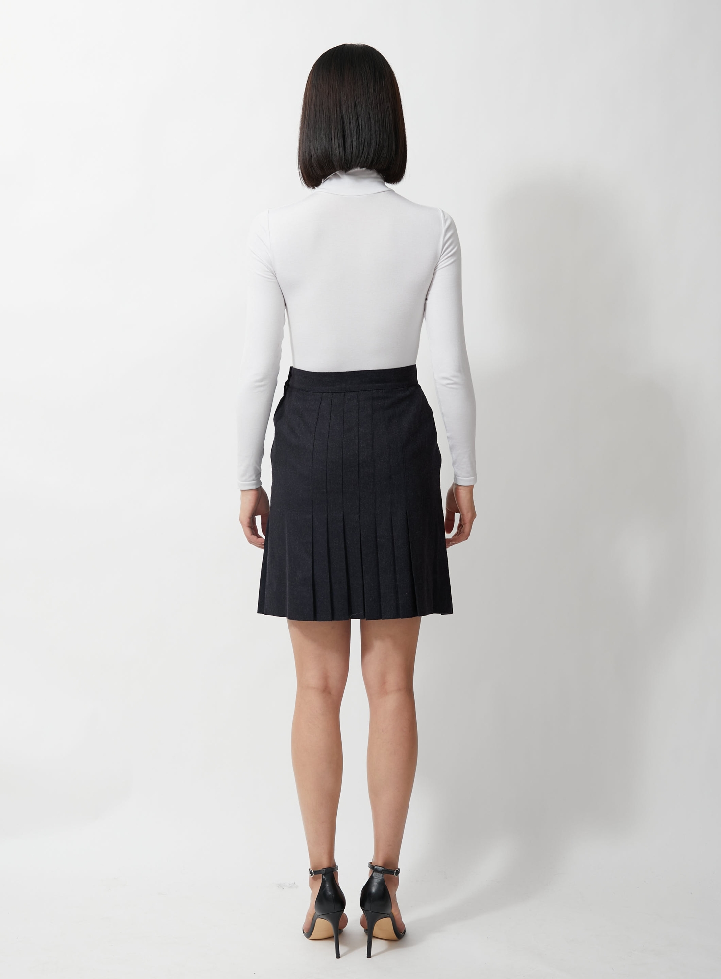 Vintage Black Pleated Skirt - Chanel | ReSee
