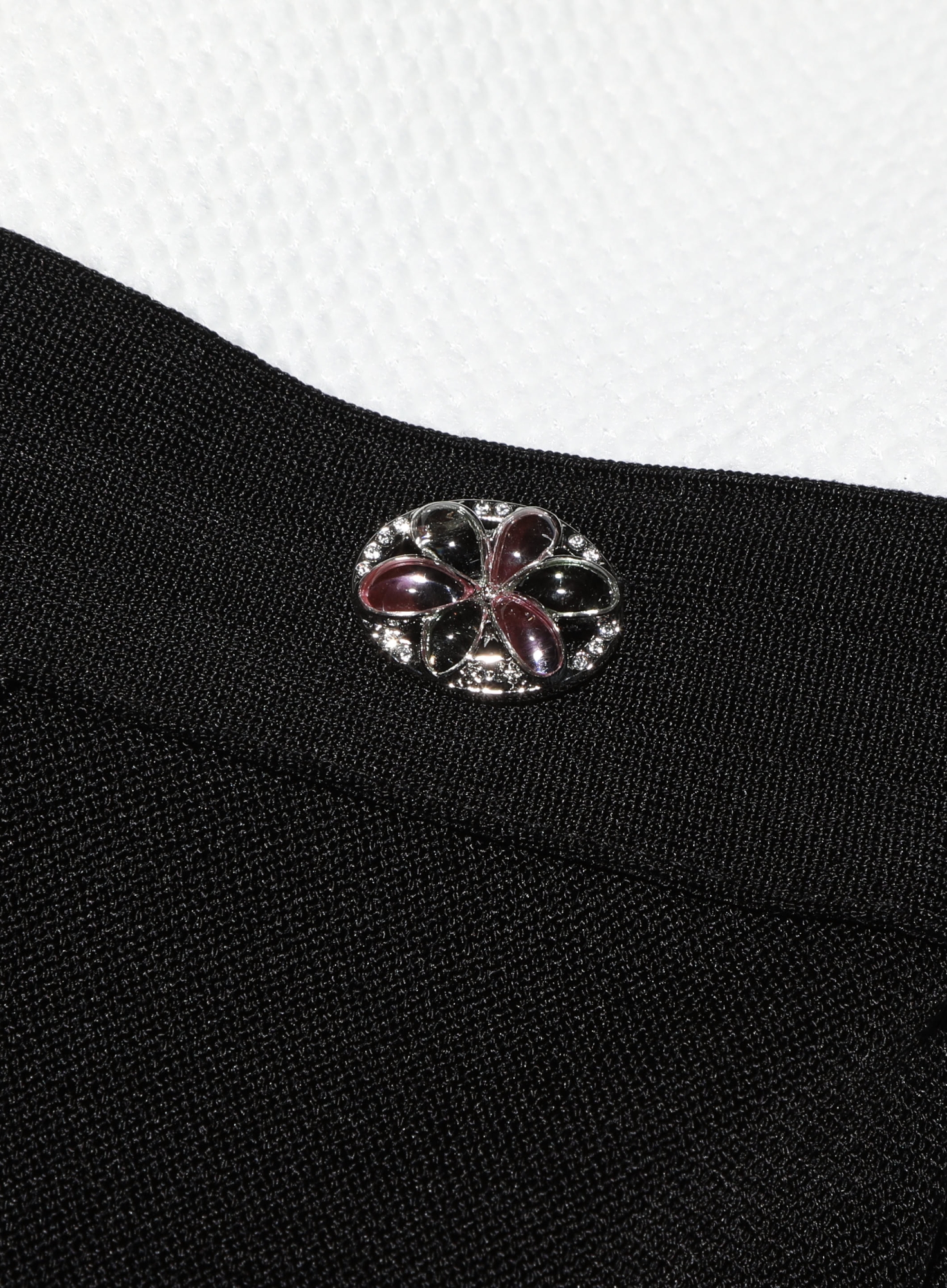 セール！CHANEL UNIFORM シャネルロゴ 総レース ロングワンピース 2025 Piqué Bicolor Jumpsuit - Chanel | ReSee