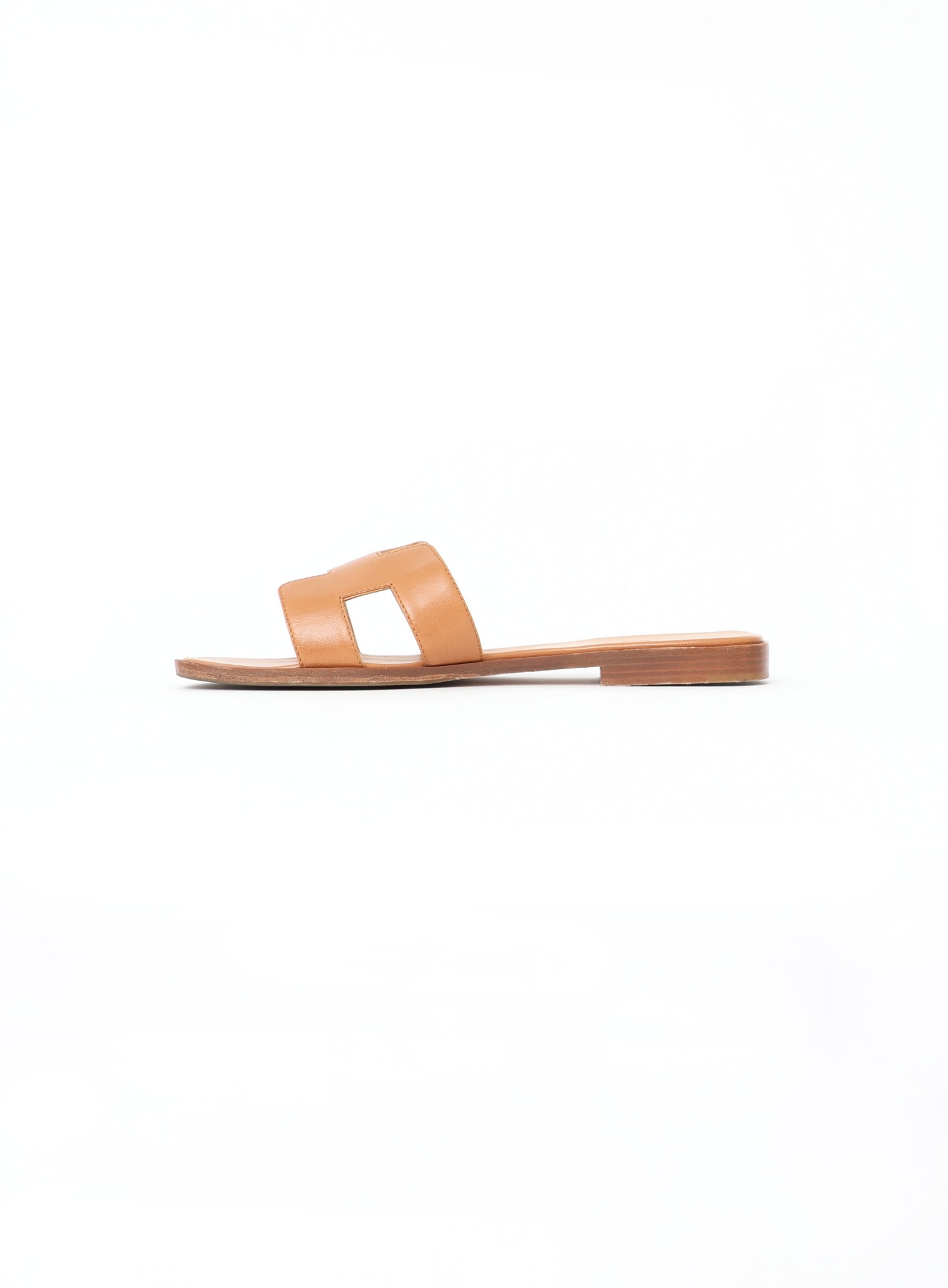Hermes Strap Leather Flat Sandals Hermes Mykonos Sandals In Black Noir – JaFashion & Co main image 3