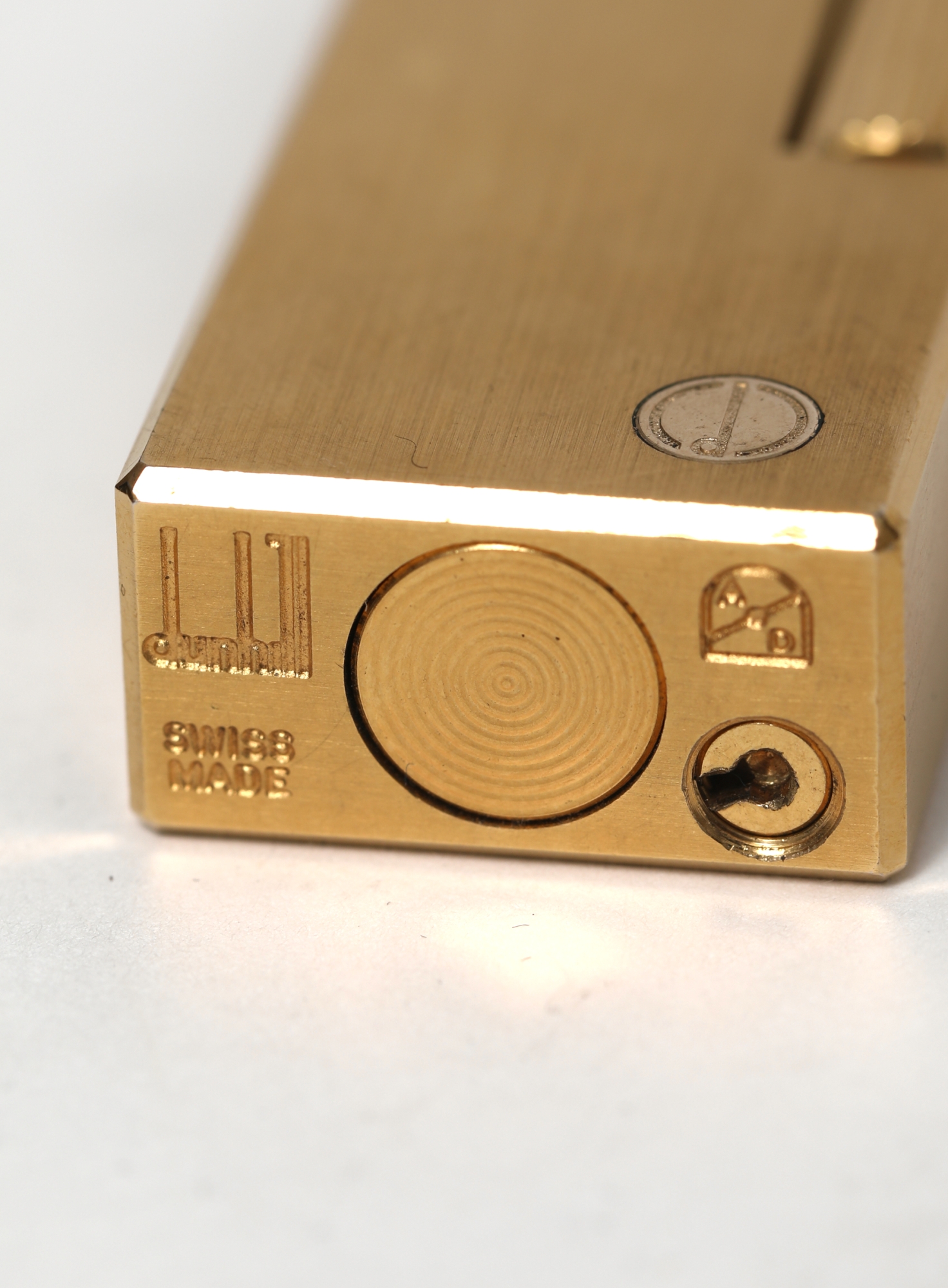 Dunhill '80s Gold Plated Brushed Lighter | Authentic & Vintage | ReSee