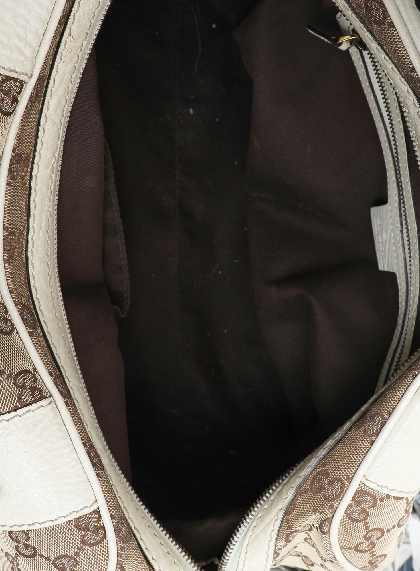 Interlocking Medium Boston Bag | Authentic & Vintage | ReSee