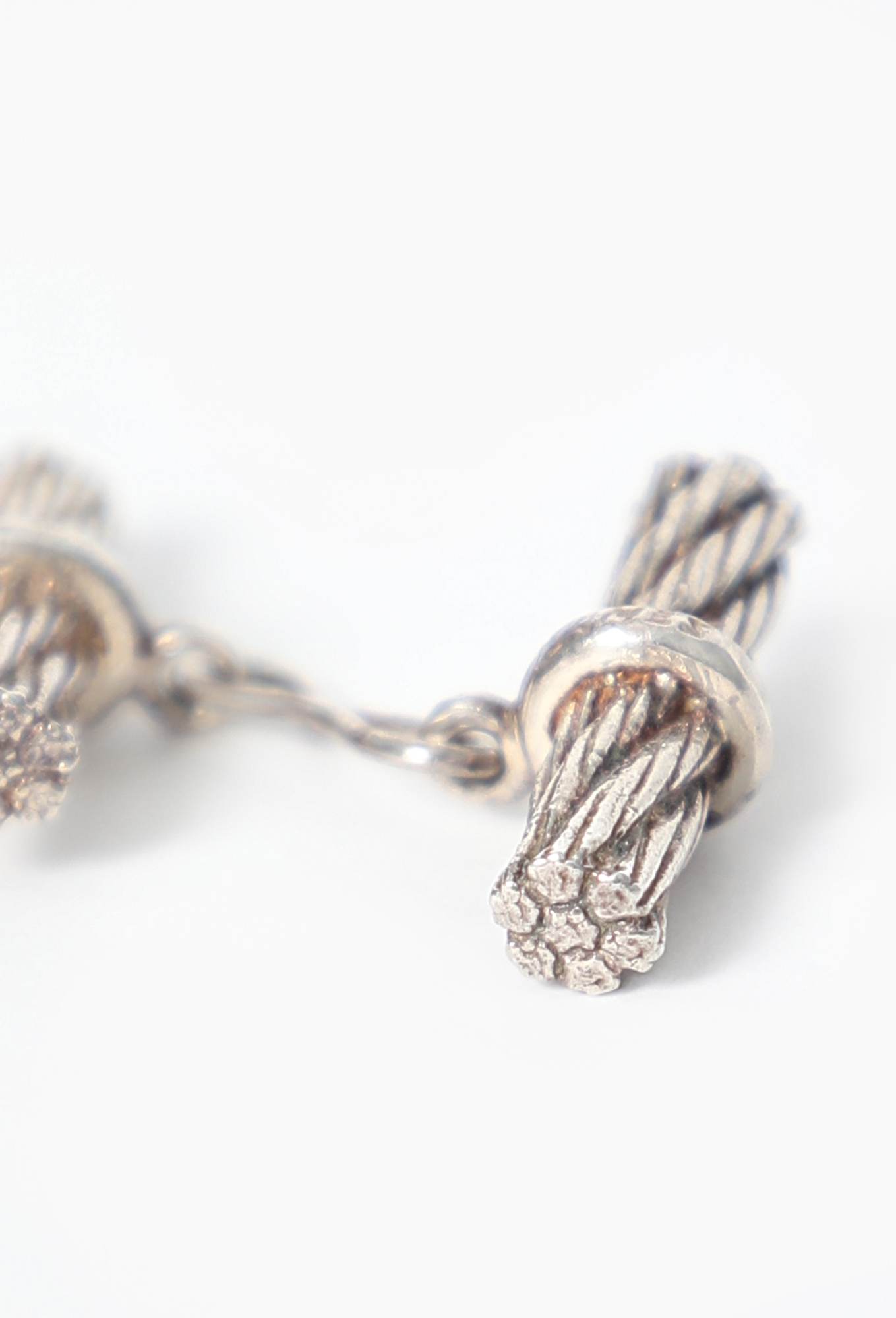 HERMÈS カフリンクス ツイストロープデザイン silver 925 Vintage Silver Rope Cufflinks - Hermès | ReSee
