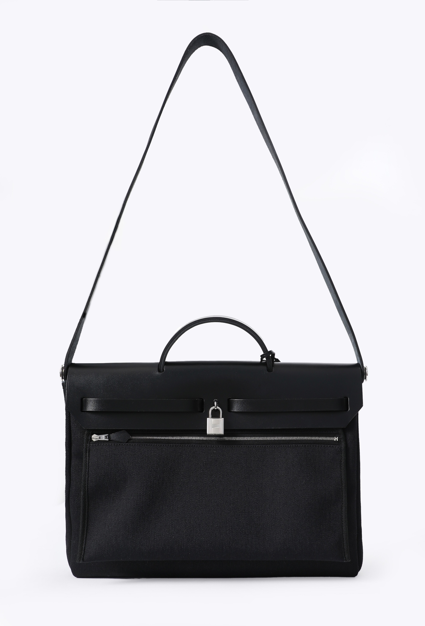 gigi mini backpack The Hunt color-cicada and robust mesh pockets Dobyns 805 CB GLASS Color:Pearl Minnie