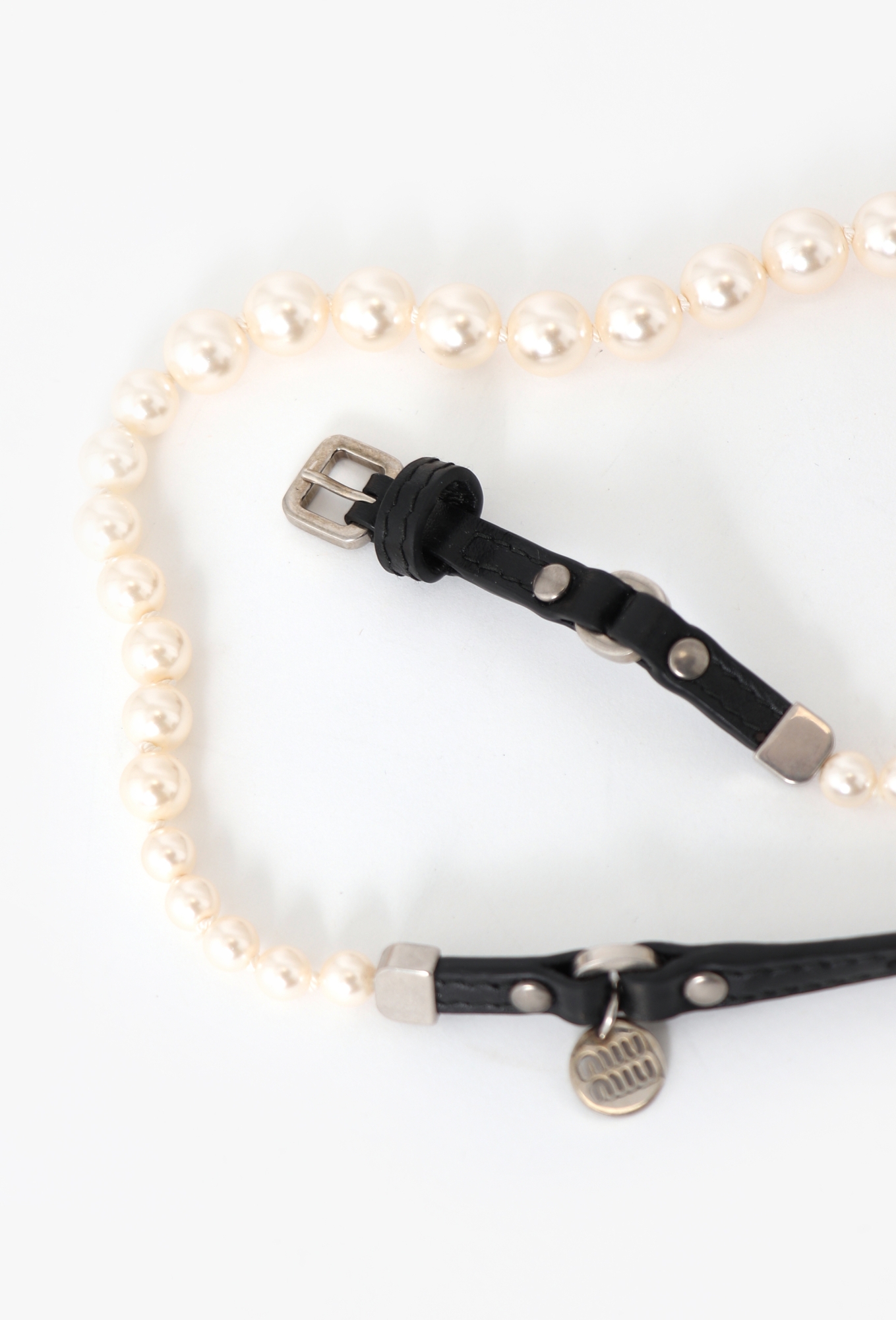 F/W 2024 Leather Pearl Necklace - Miu Miu | Authentic & Vintage