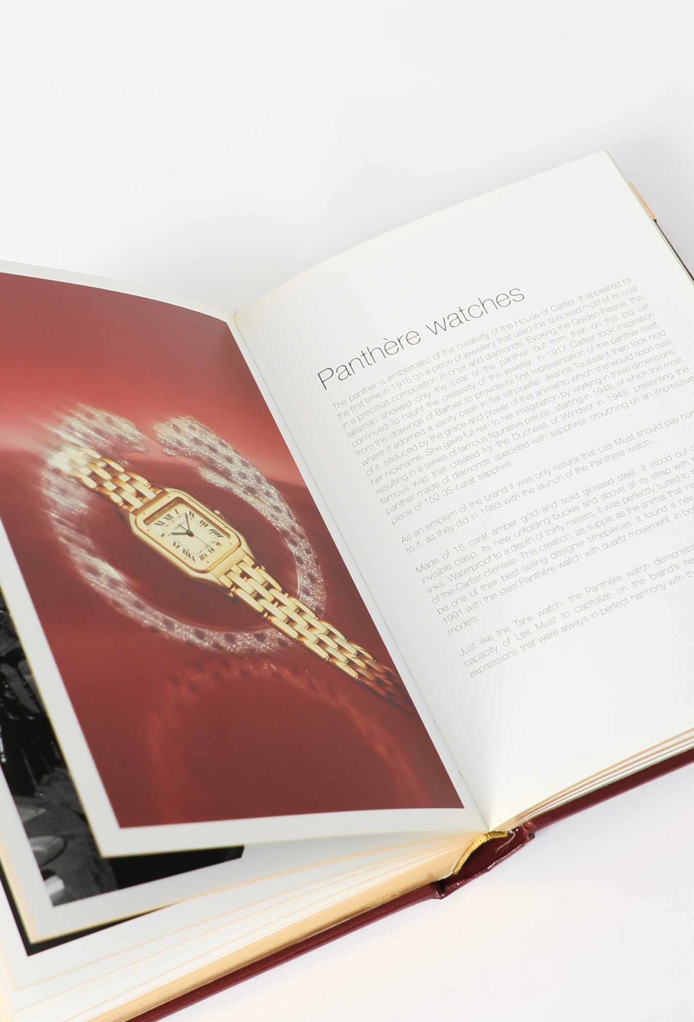 Must de Cartier' Book - Cartier | ReSee