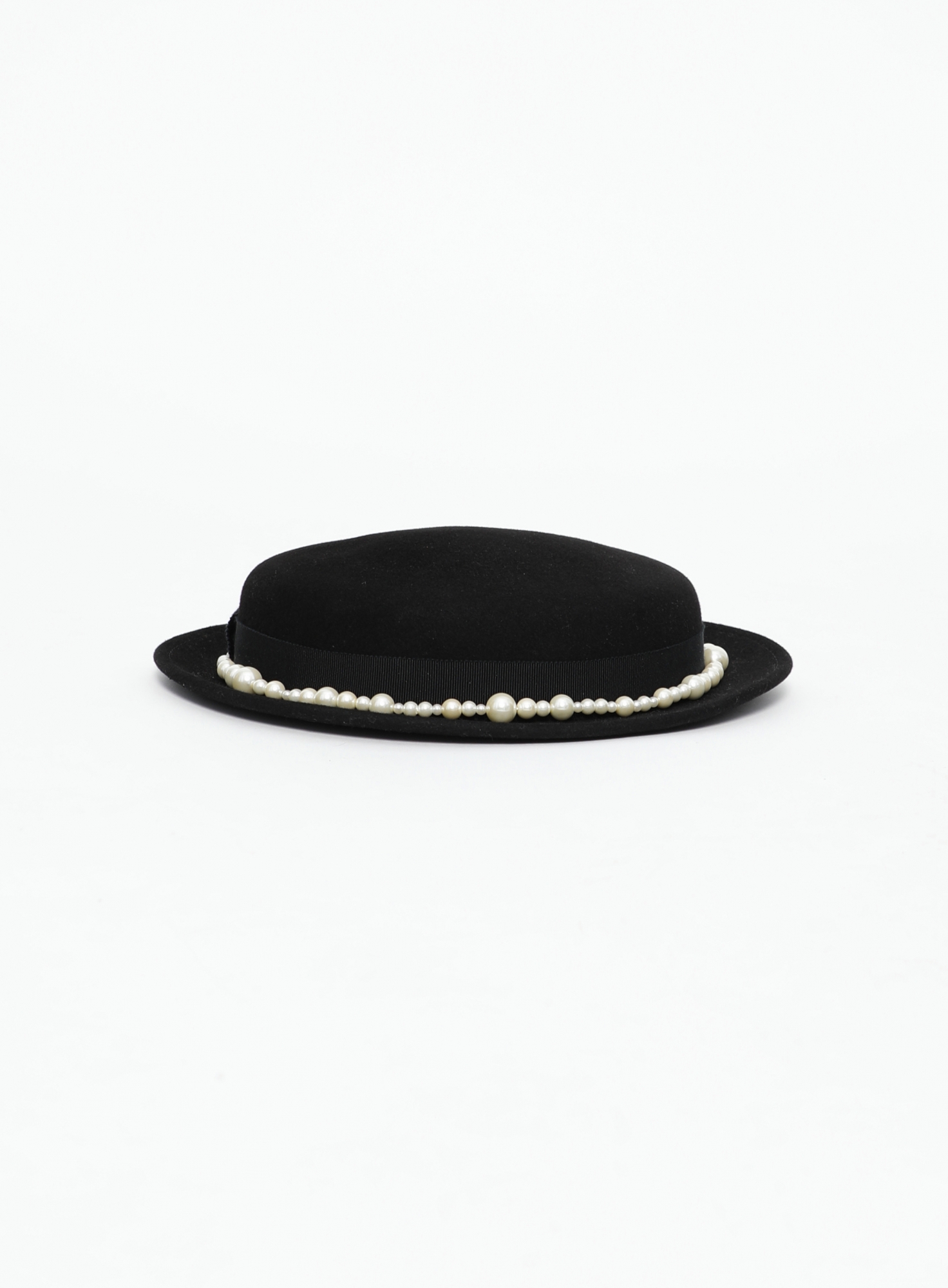 Pearl Embellished Felt Hat | Authentic & Vintage | ReSee