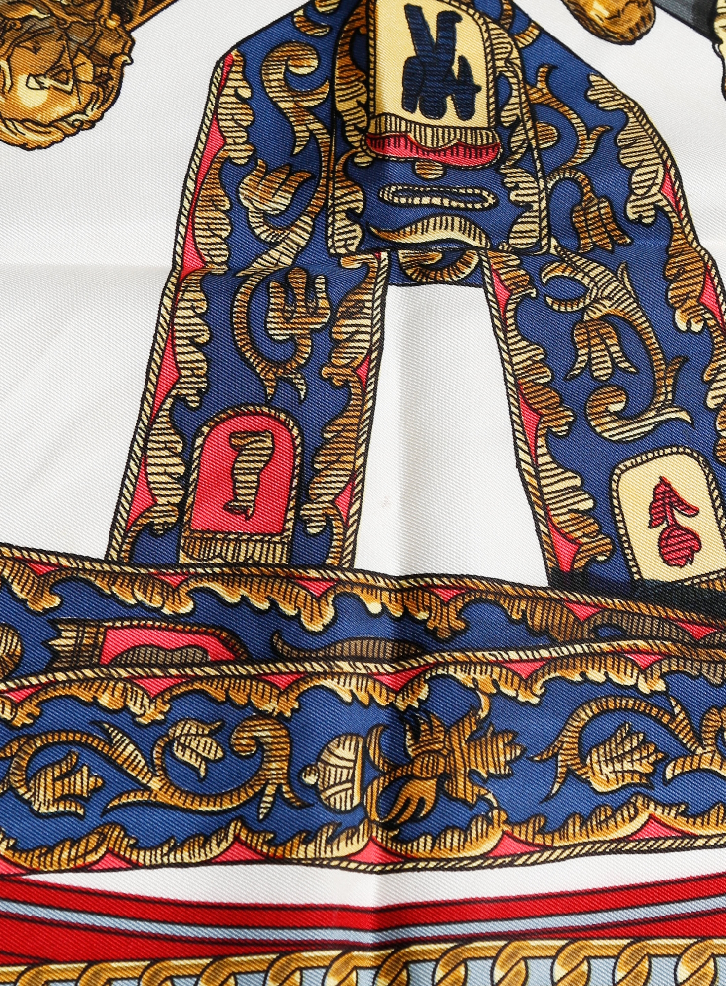 Armes de Chasse' Silk Carré 90 – Blue Border - Hermès | ReSee
