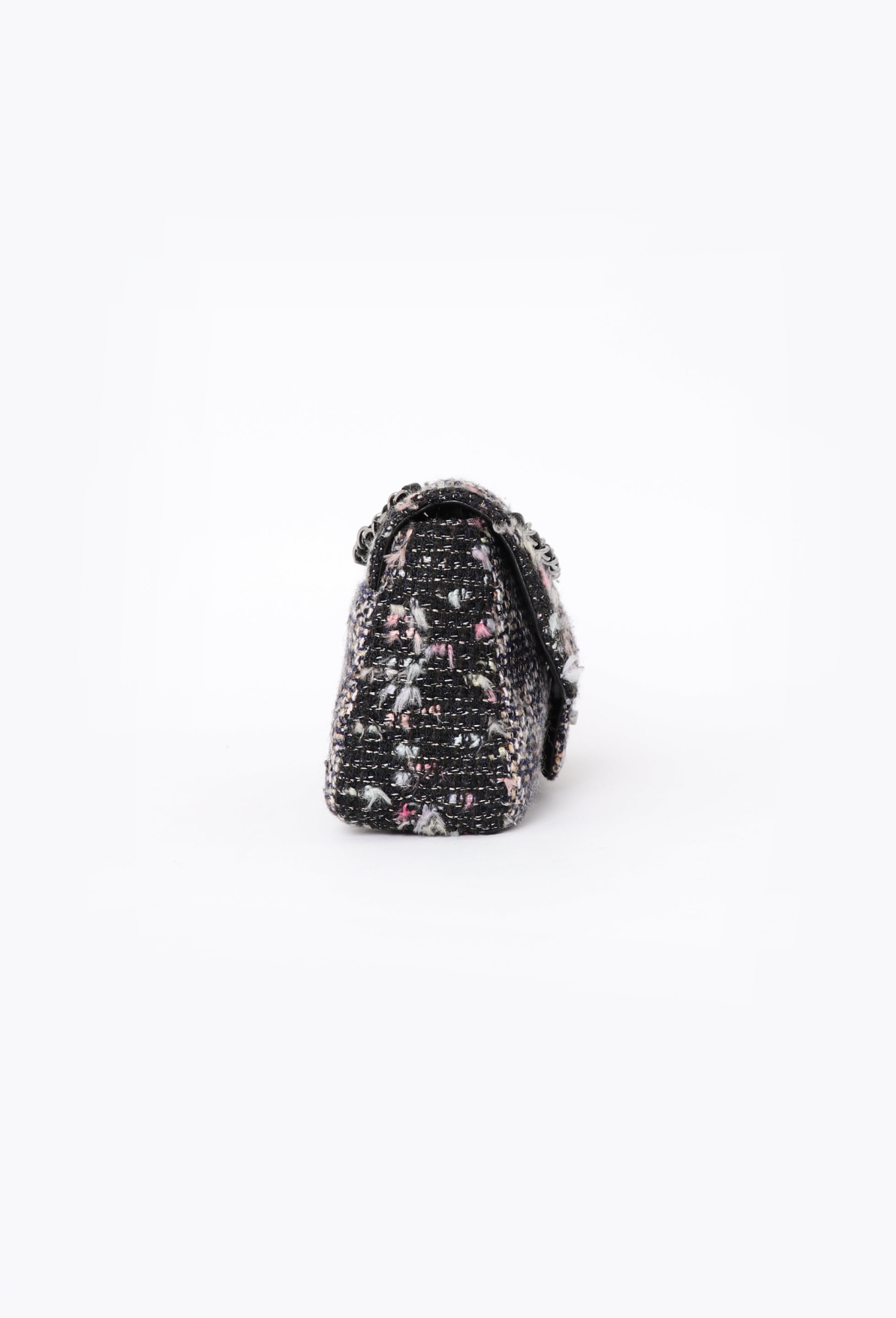 F/W 2004 Fantasy Tweed Flap Bag - Chanel | Authentic & Vintage | ReSee