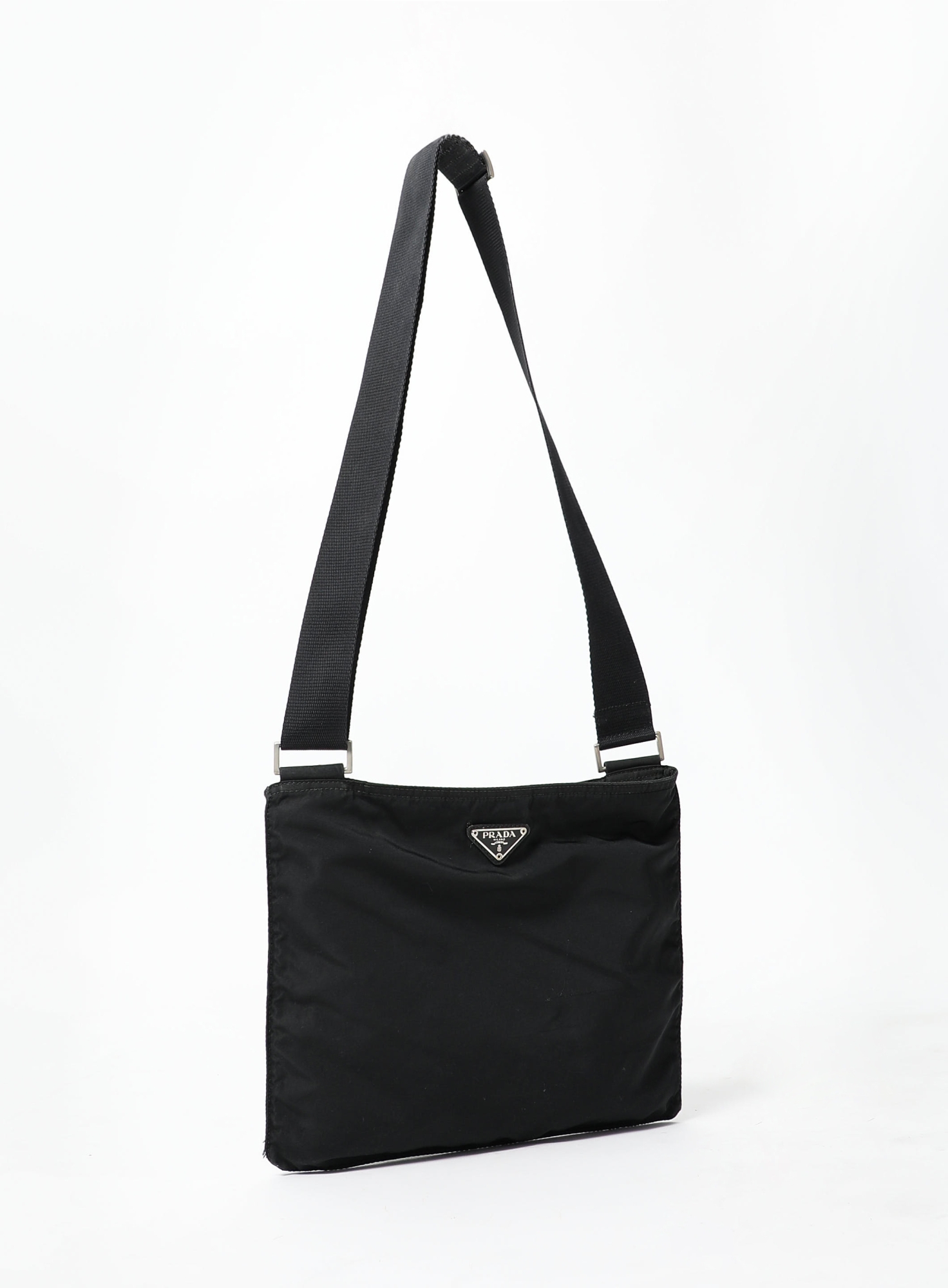 バッグ y2k 00s PRADA BodyBag Waist Bag Nylon Early 2000s Nylon Crossbody Bag | Authentic & Vintage | ReSee