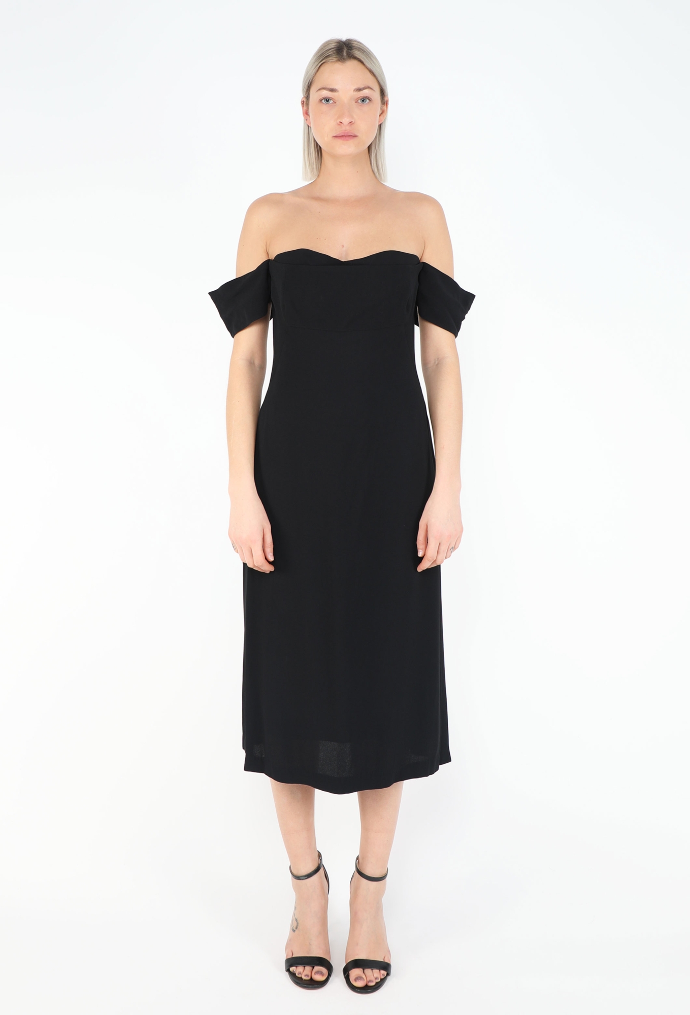 S/S 2001 'Voss' Off-Shoulder Dress - Alexander McQueen | ReSee S/S 2001 'Voss' Off-Shoulder Dress - Alexander McQueen | ReSee