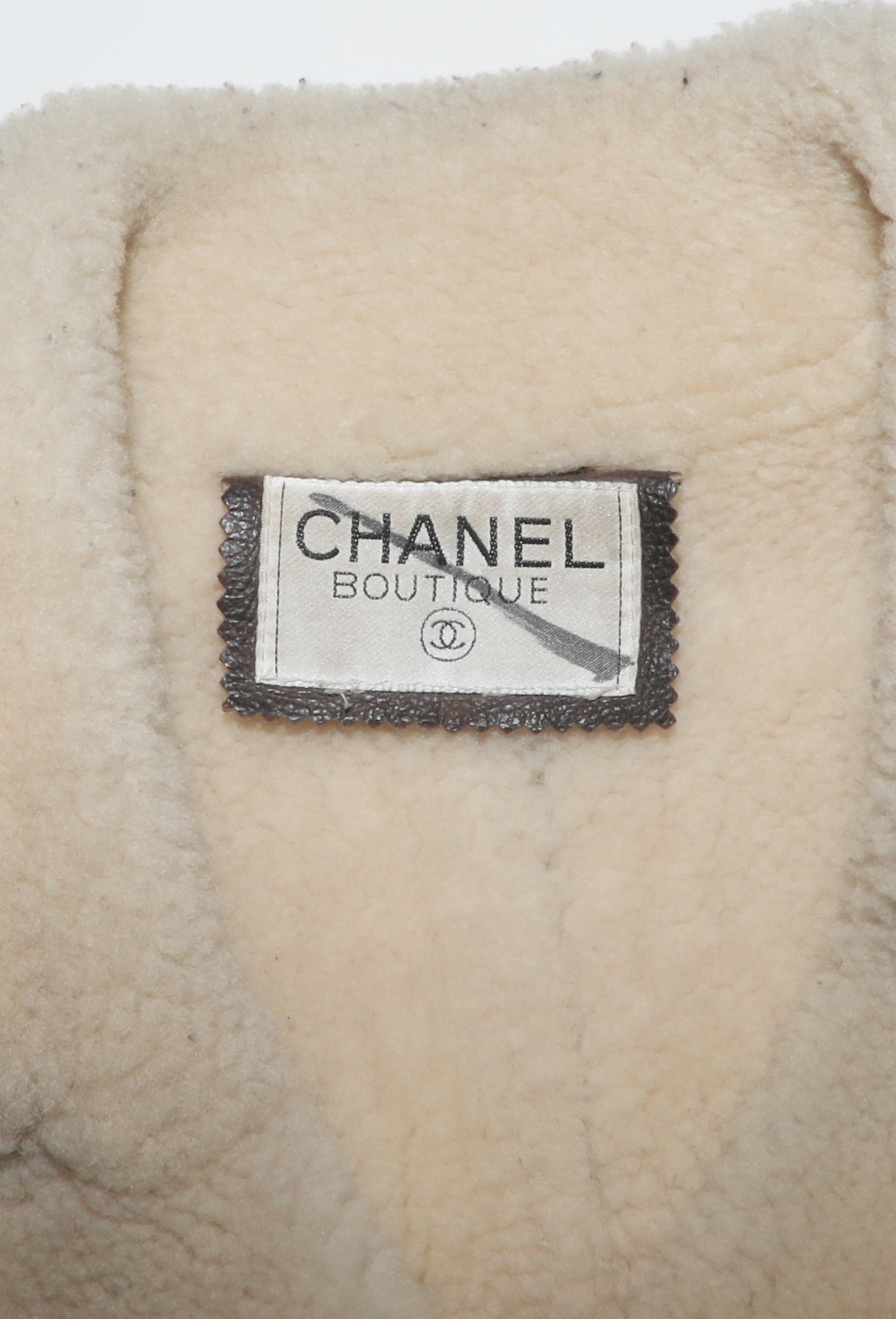 COLLECTOR F/W 1996 Shearling-Lined Jacket - Chanel | ReSee