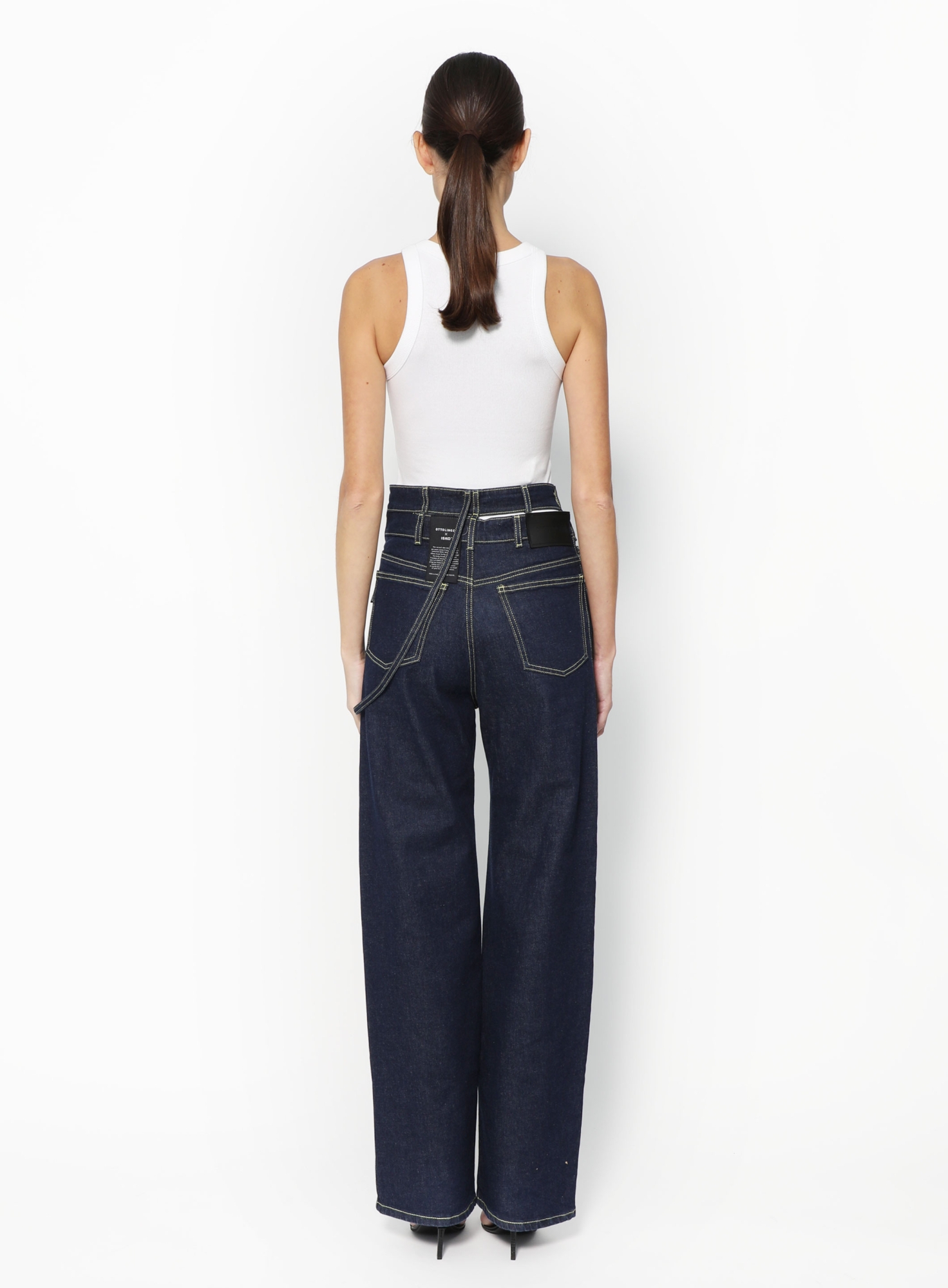 Signature Wrap Jeans | Authentic & Vintage | ReSee