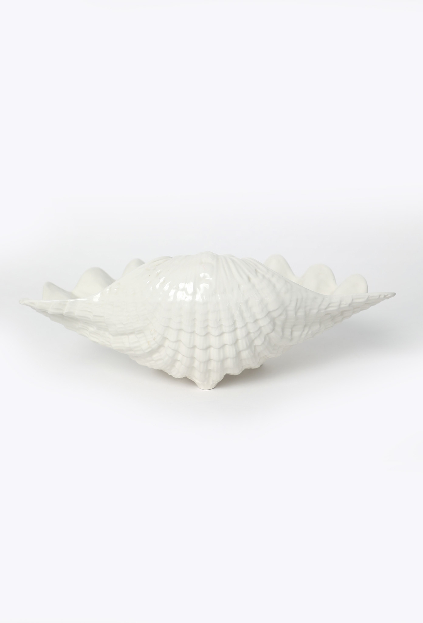 1970s Italian Ceramic Shell - Vintage Objects & Decor | ReSee