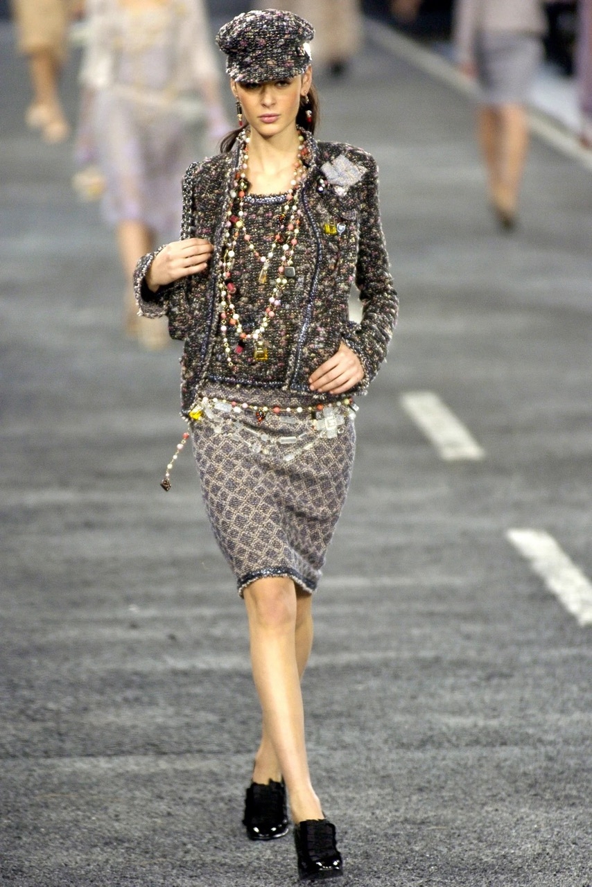 F/W 2004 Fantasy Tweed Flap Bag - Chanel | Authentic & Vintage | ReSee